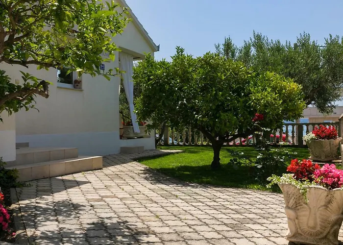 Bosko Nyaraló Kaštela